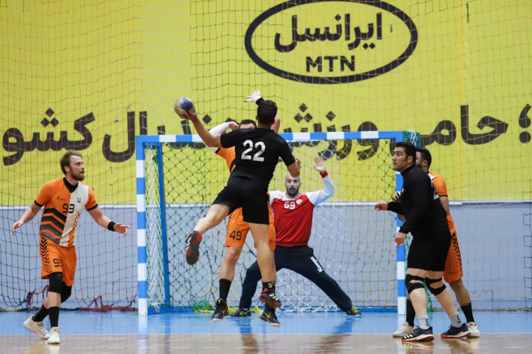 دور برگشت لیگ برتر / منتخب تصاویر روز نخست مرحله سوم