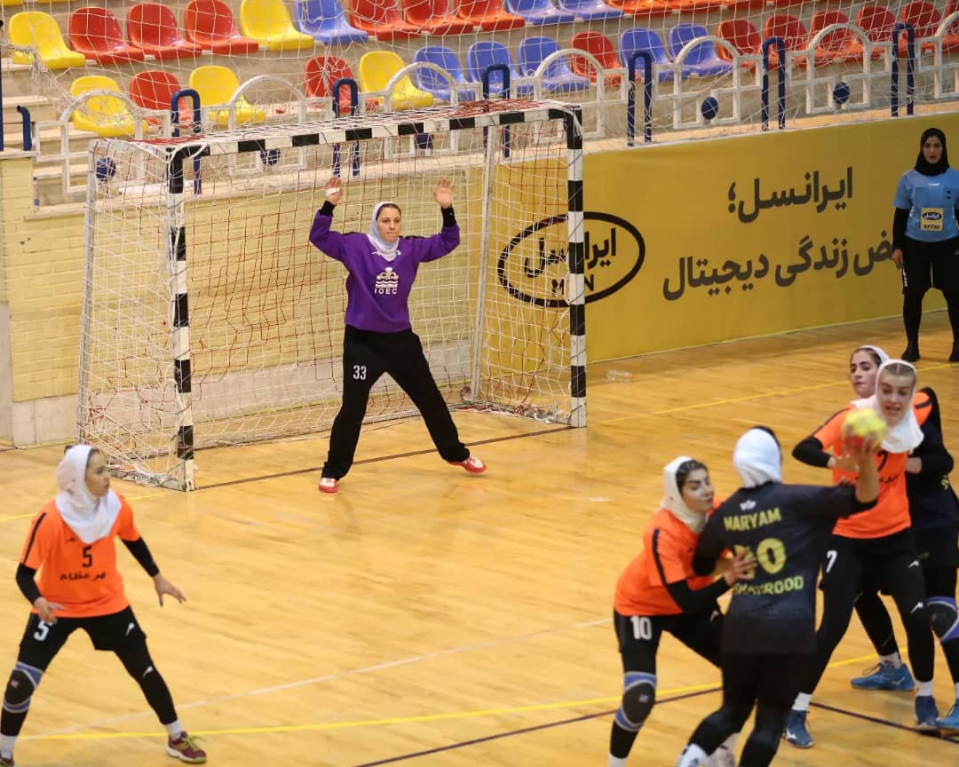 منتخب تصاویر روز نخست دور برگشت لیگ هندبال بانوان