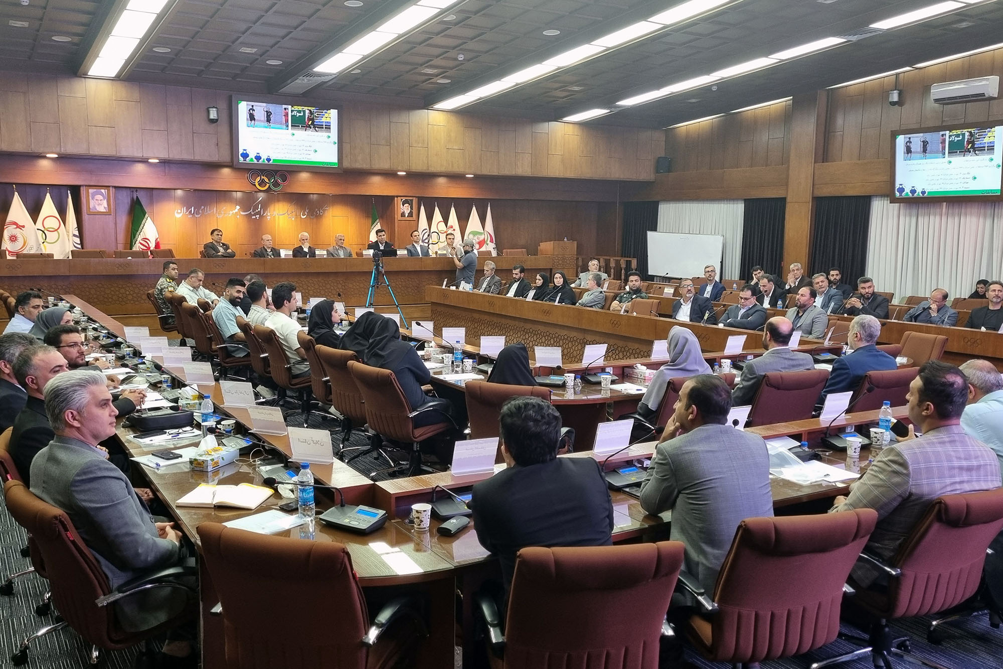 برگزاری مجمع عمومی سالیانه فدراسیون هندبال در آکادمی ملی المپیک/ عکس