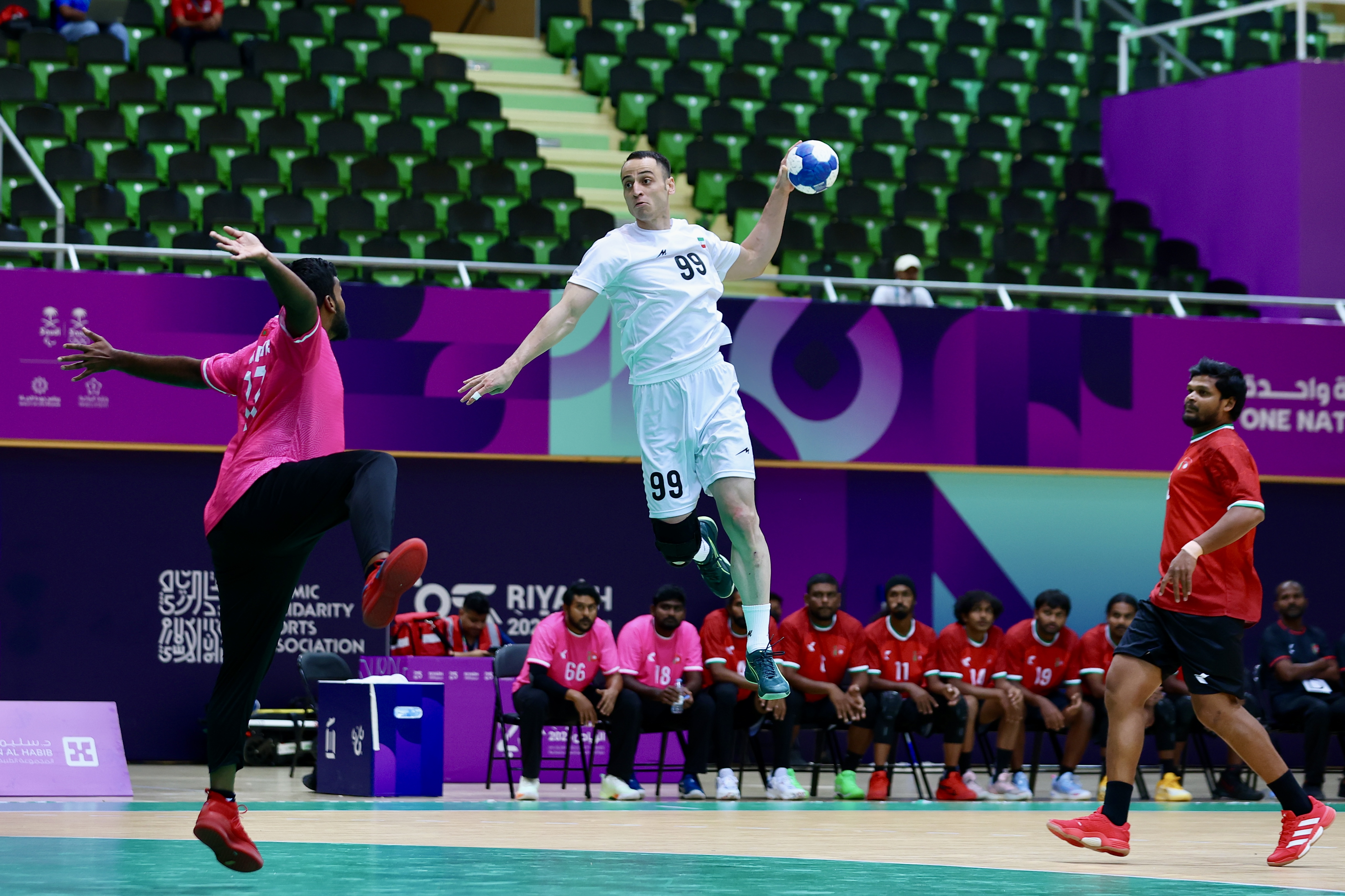 ششمین دوره بازی‌های همبستگی کشورهای اسلامی - ریاض؛ تیم ملی هندبال مردان ایران - تیم ملی هندبال مردان مالدیو/ عکس