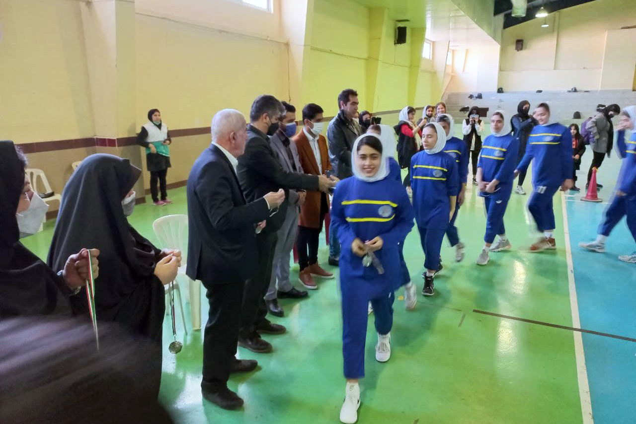 پایان نخستین دوره رقابت‌های هندبال ۵ نفره جوانان دختر شمال کشور با قهرمانی تیم شهریار