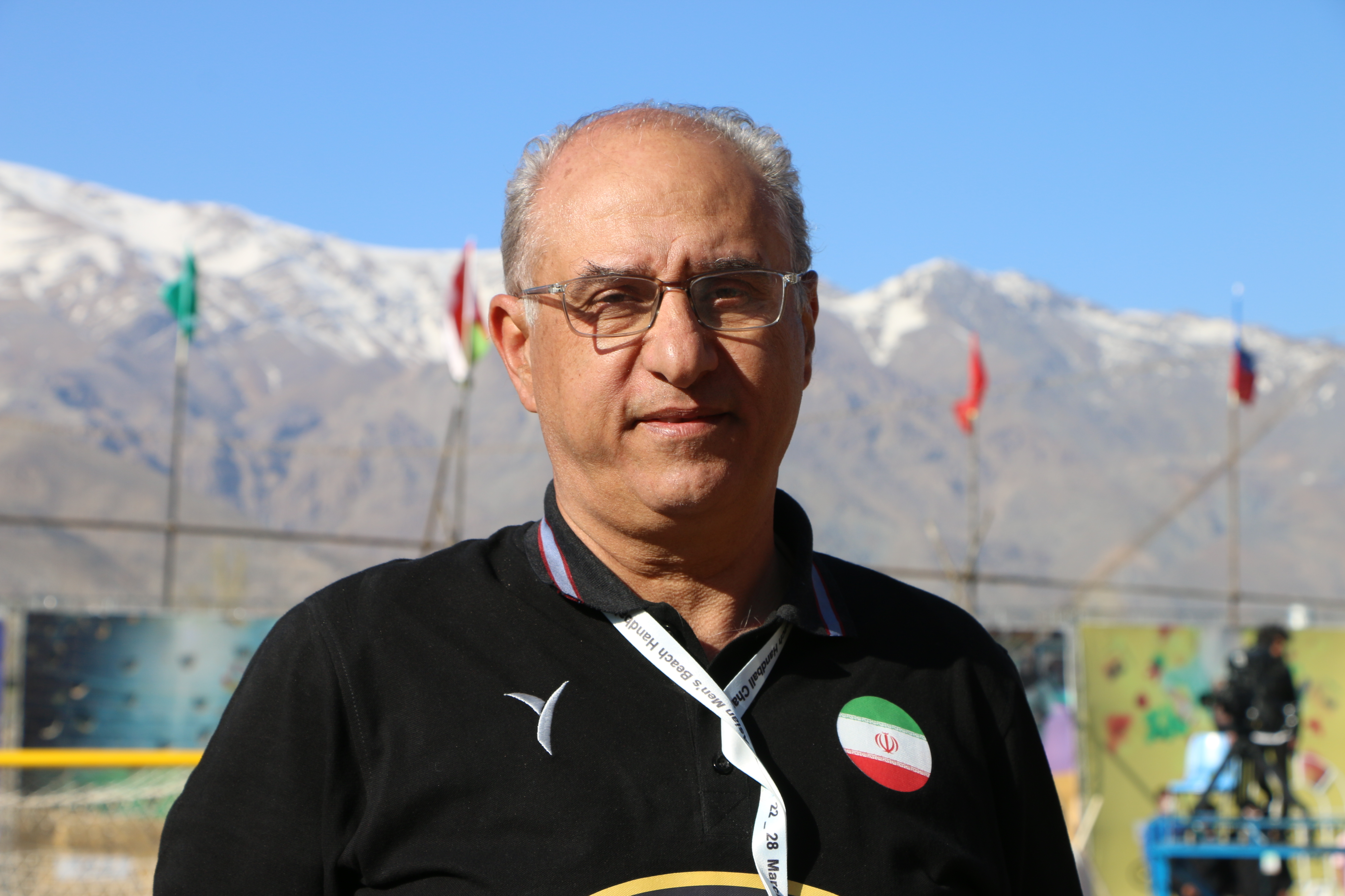 سرمربی تیم ملی هندبال ساحلی ایران: مقابل قطر یک پیروزی تاریخی کسب کردیم / خوشحالم که جام قهرمانی در ایران ماند