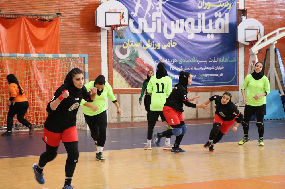 نتایج روز سوم مسابقات قهرمانی هندبال امید بانوان کشور / مشخص شدن چهره هشت تیم برتر