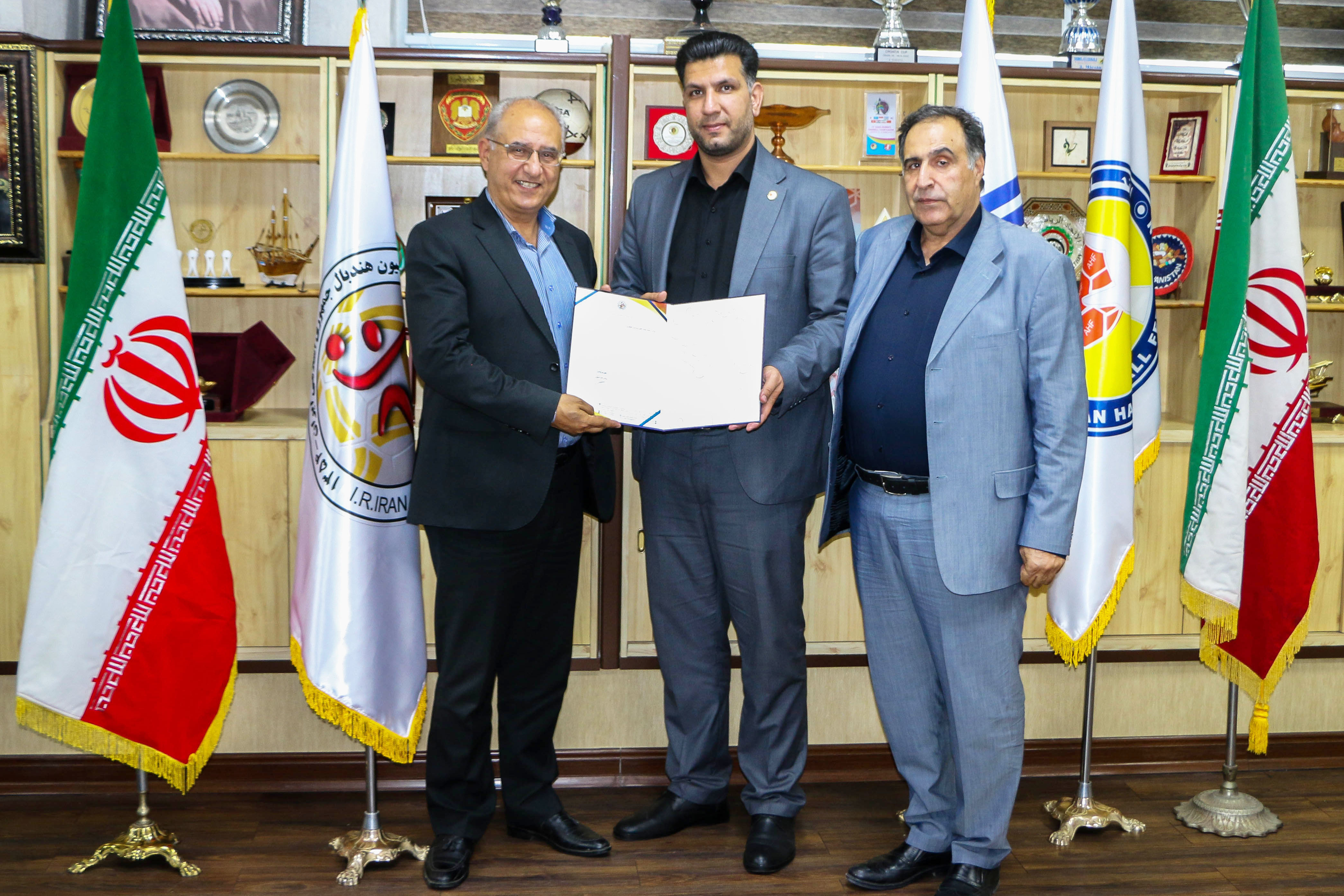 مدیر فنی تیم های ملی هندبال ساحلی انتخاب شد
