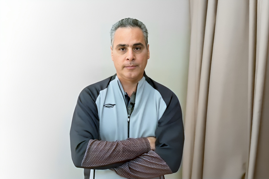 مربی تیم ملی هندبال: ۶ بازیکن جوان در انتخابی المپیک به ترکیبمان اضافه شدند/ با تیم های دوم تا چهارم هانگژو همگروه بودیم/ عملکرد بازیکنان رضایت بخش بود