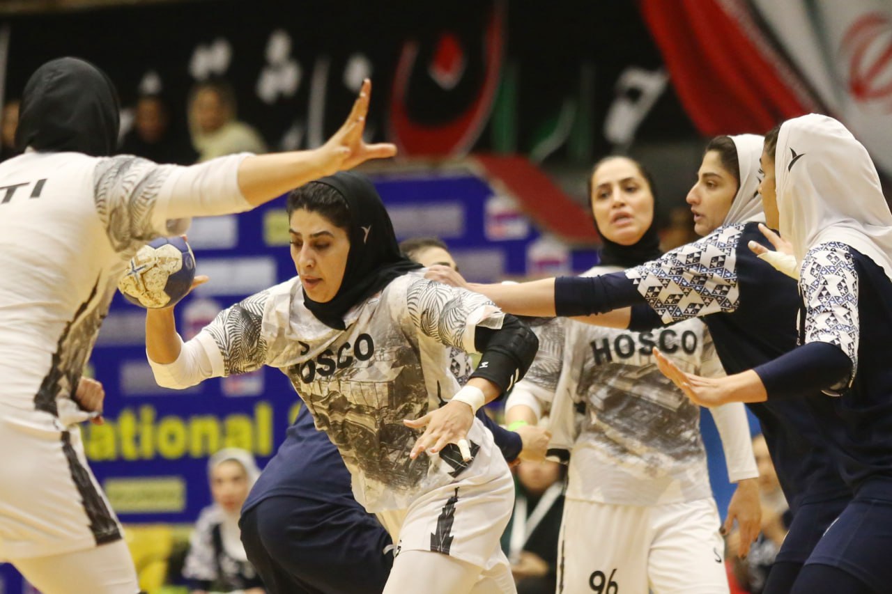 هفته دوازدهم لیگ برتر هندبال بانوان؛ پذیرایی صدرنشین از گچسارانی ها/ سپاهان به البرز می‌رود