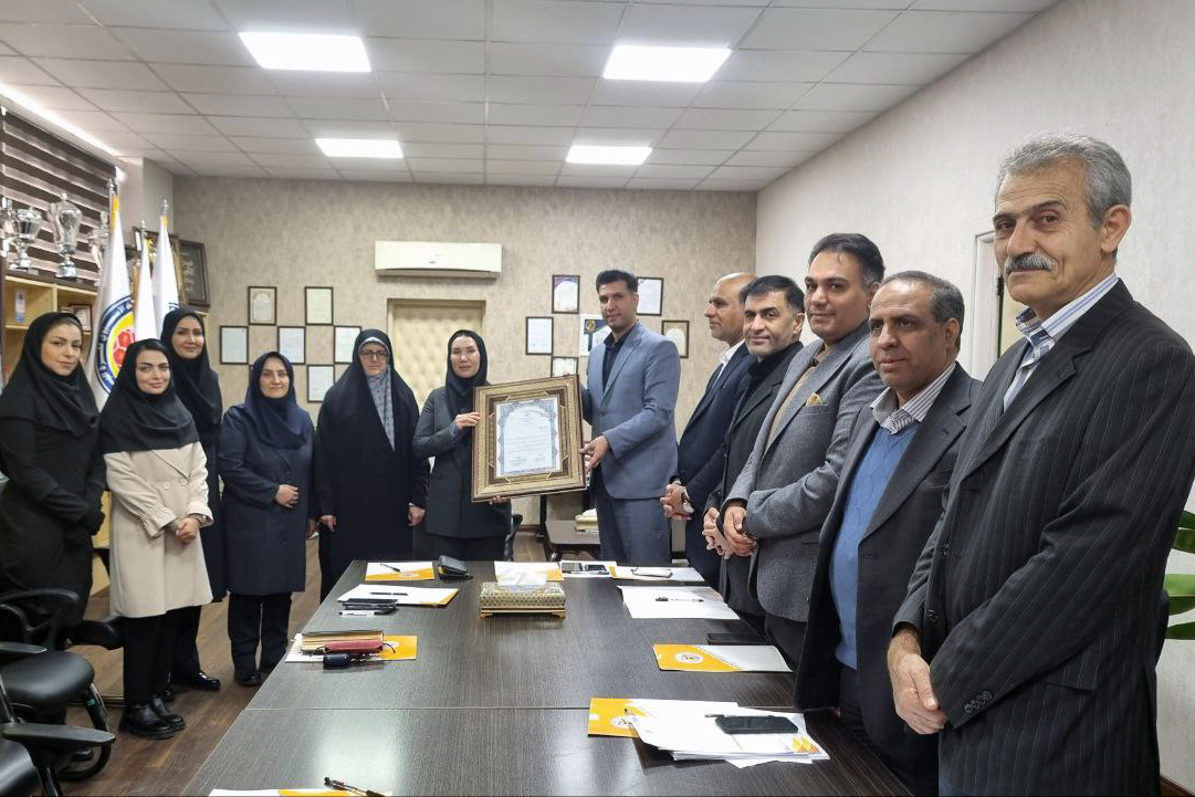 تقدیر از نایب رییس سابق بانوان هندبال با حضور معاونت قهرمانی بانوان وزارت ورزش