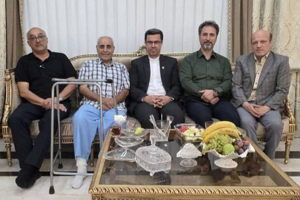 عیادت سرپرست اداره کل ورزش و جوانان خراسان رضوی از داور پیشکسوت هندبال این استان