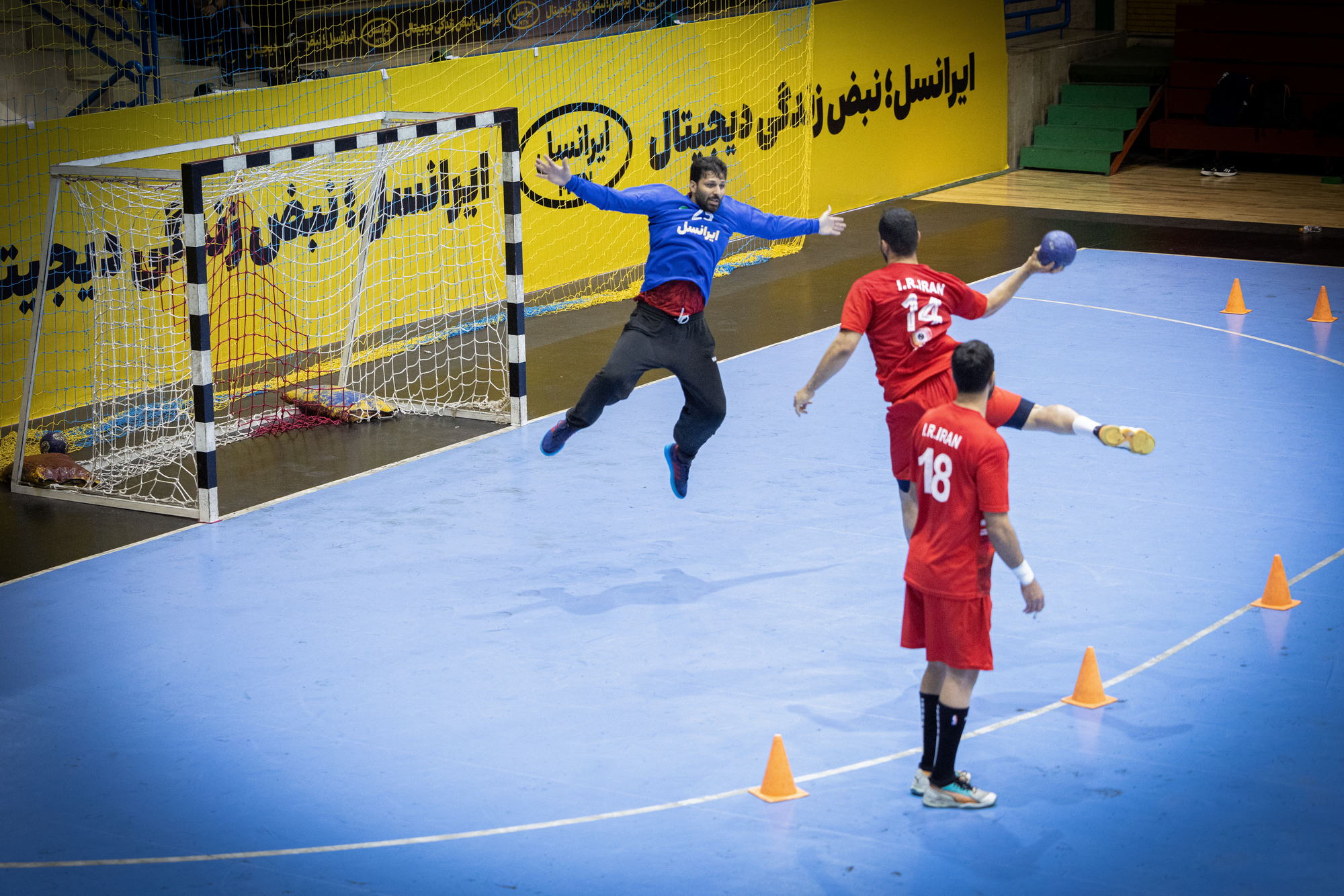 دعوت 20 بازیکن به اردوی تیم ملی هندبال مردان از سوی رافائل