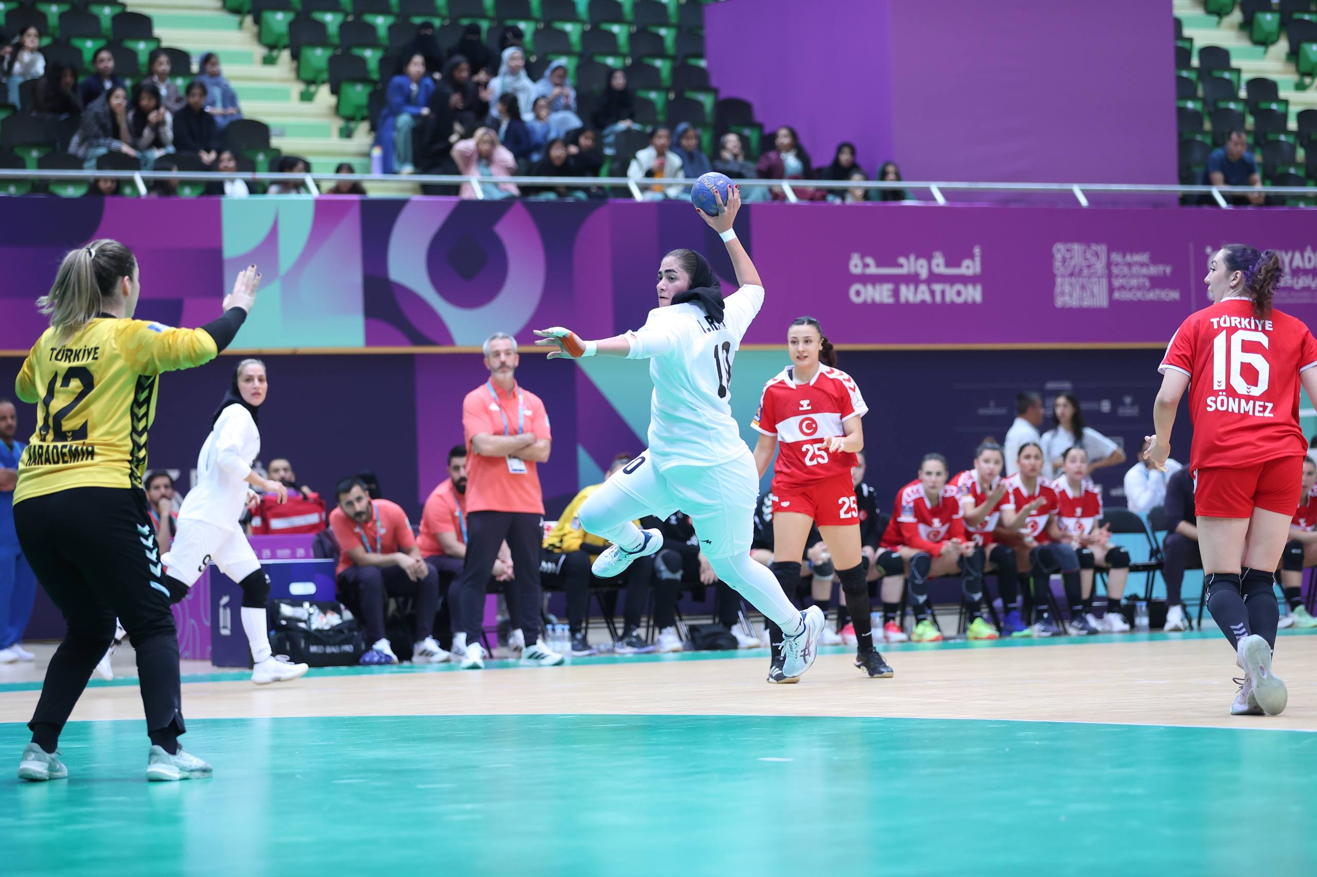 شکست تیم ملی هندبال بانوان برابر ترکیه در گام اول