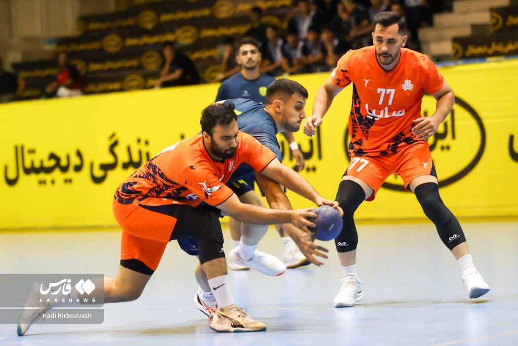 پایان هفته پنجم با پیروزی بالانشین ها/ نوار شکست های بافق قطع شد