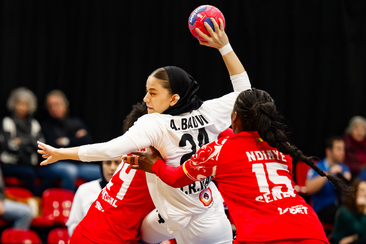 نمایش قابل قبول زنان هندبال در گام سوم/ ایران راهی پرزیدنت کاپ شد