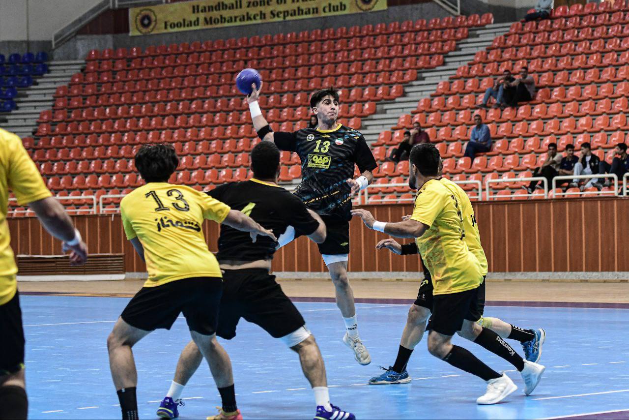 اصفهان، میزبان بازی بزرگ هفته ششم/ کار دشوار مس و استقلال خارج از خانه