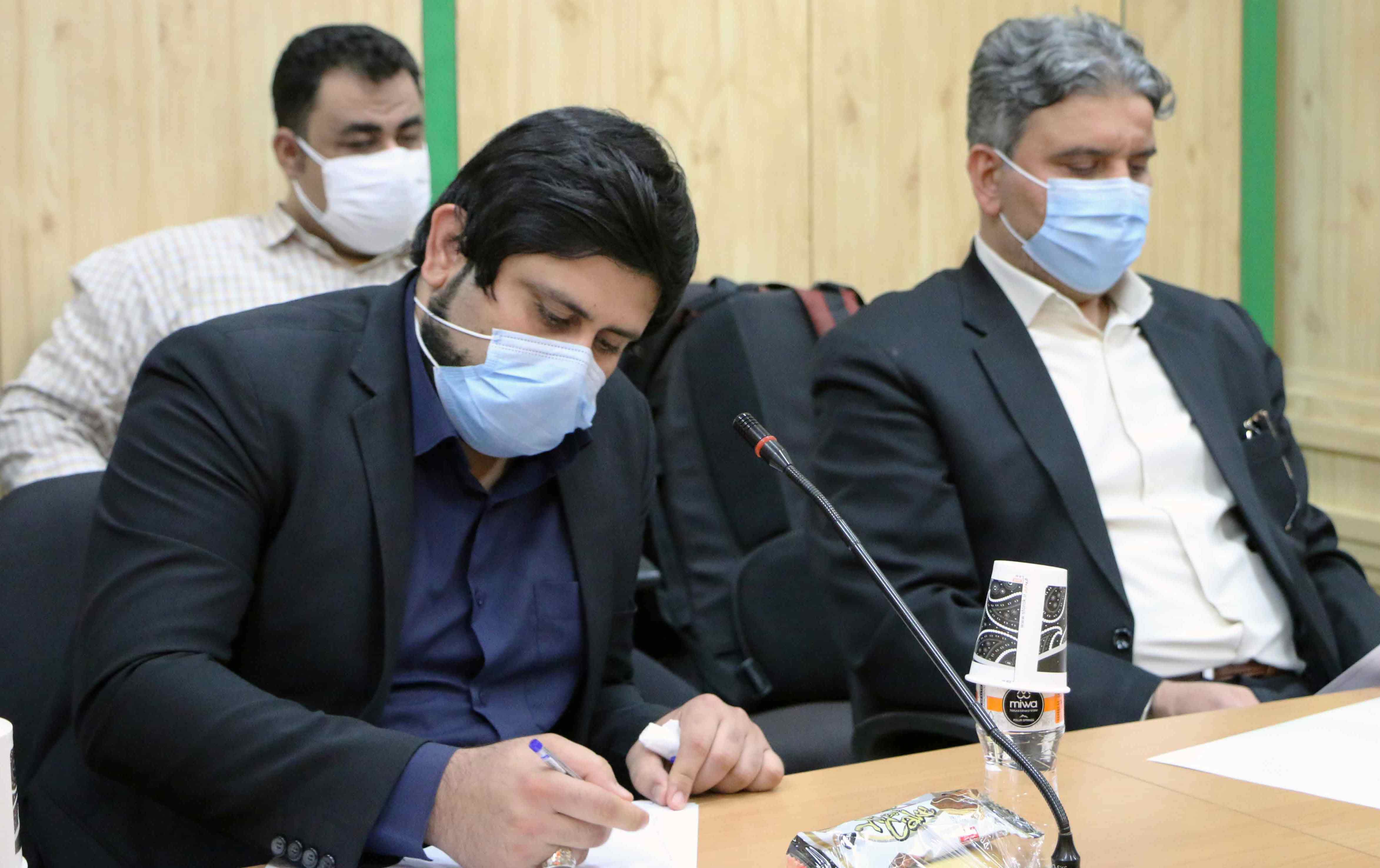 نظر دو تن از سرمربیان تیم های لیگ برتری هندبال در خصوص لیگ سی و چهارم