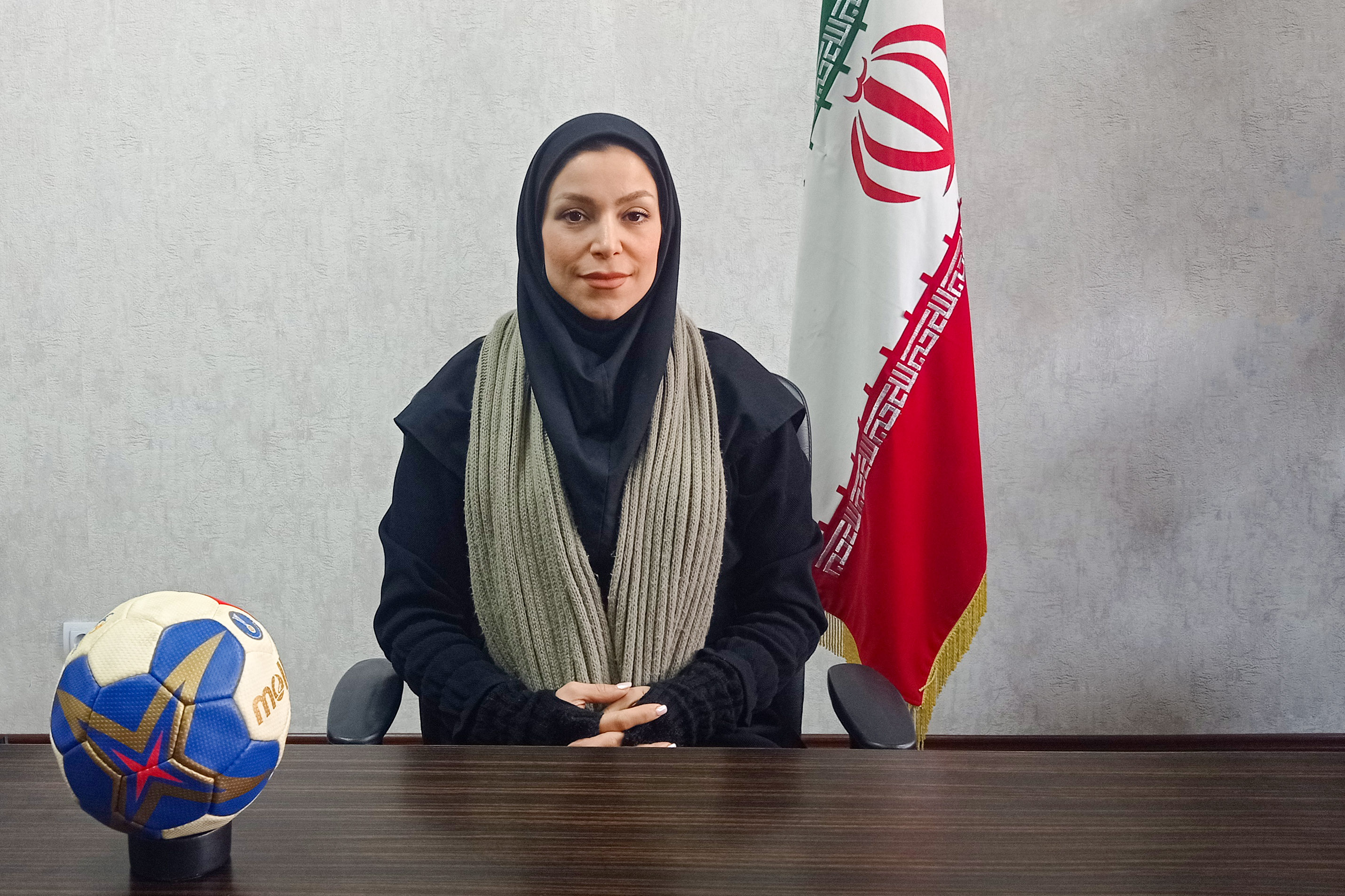 زهرا حاج انزهایی